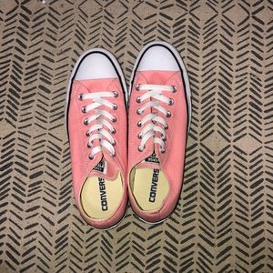 pink converse